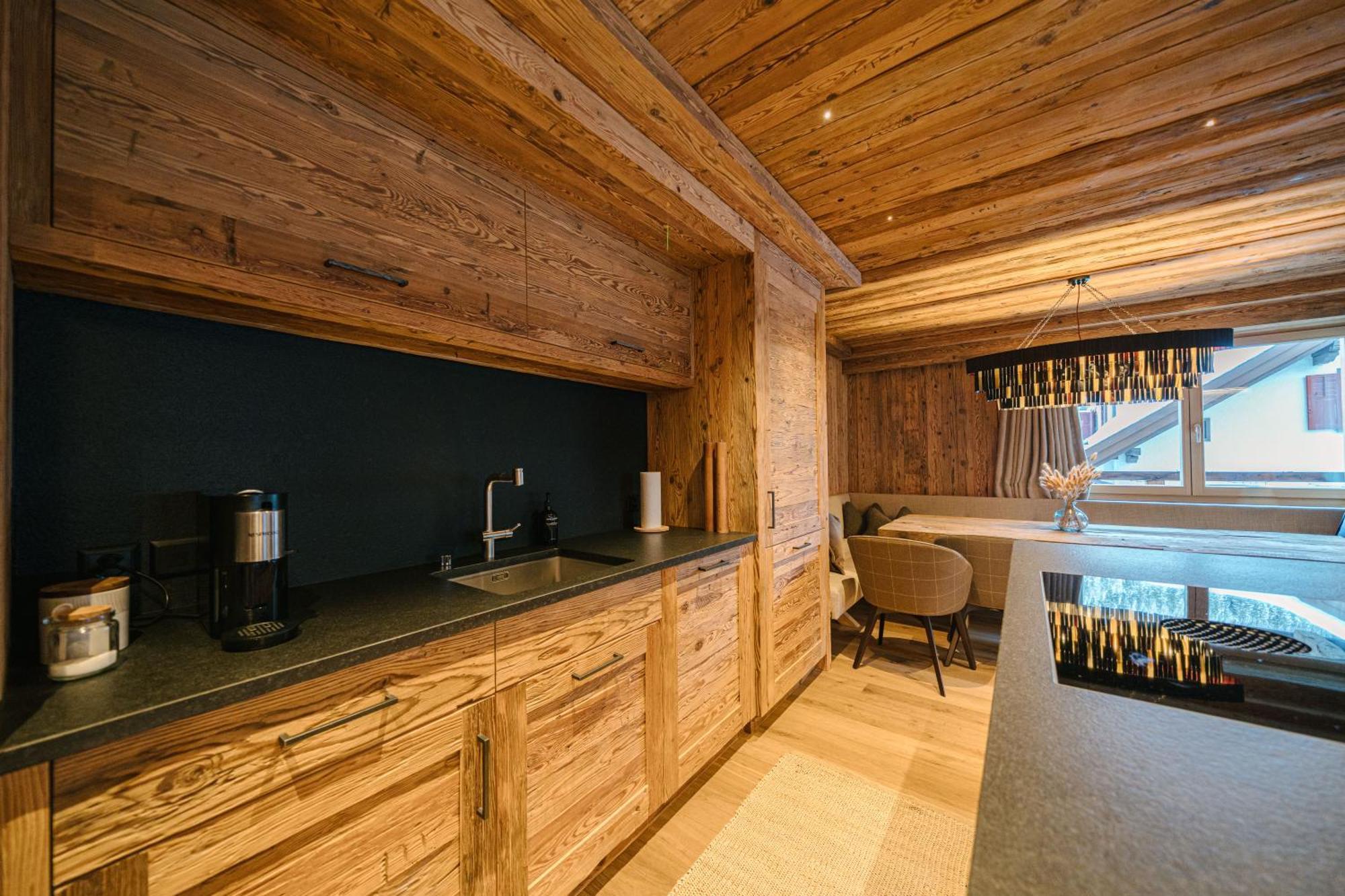Seven Alpina Boutique Hotel Klosters Rom bilde
